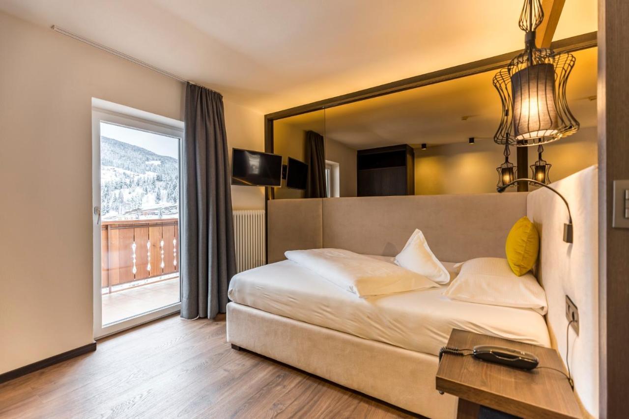 Rainell Dolomites Retreat Ξενοδοχείο Ορτιζέι Δωμάτιο φωτογραφία