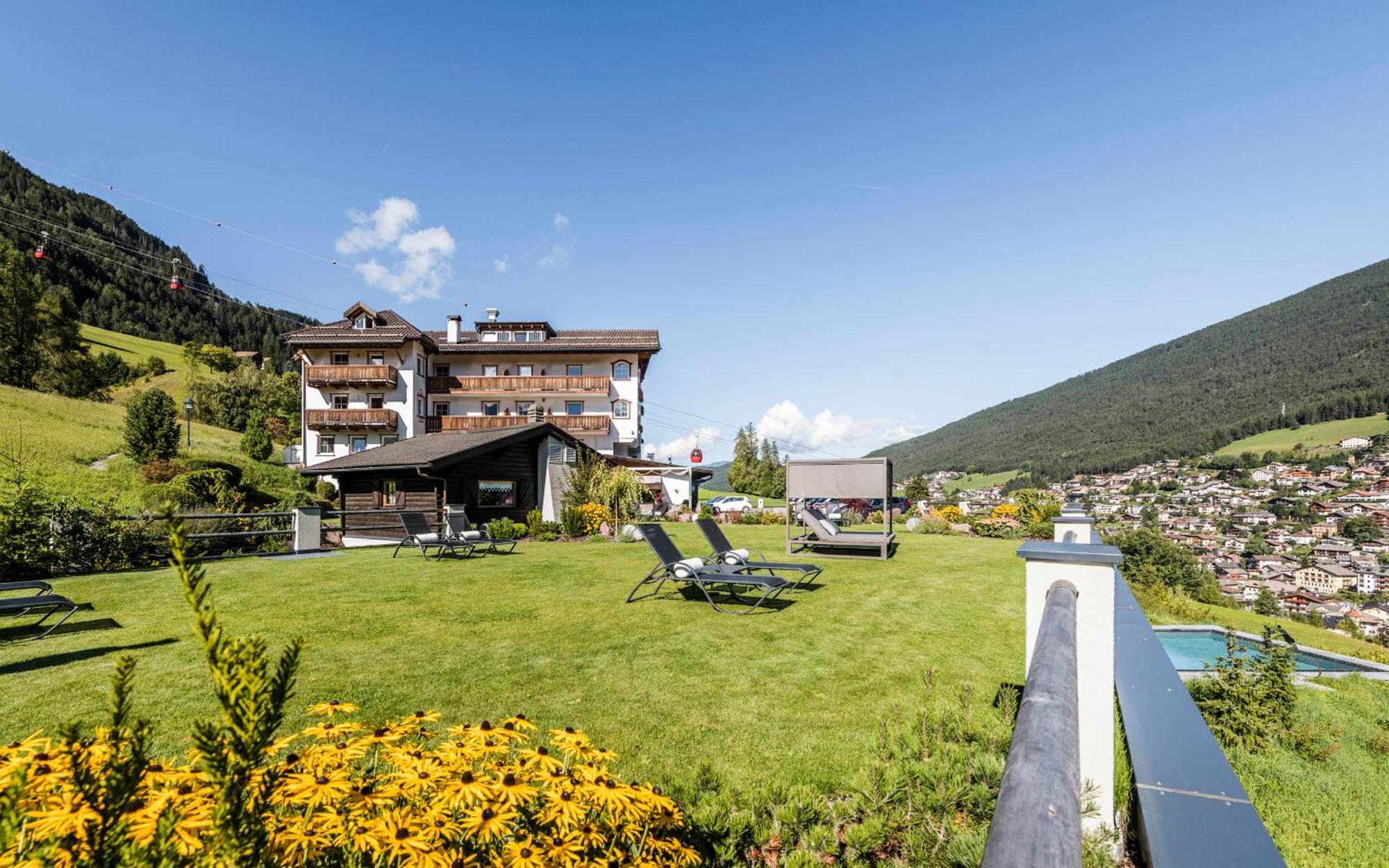 Rainell Dolomites Retreat Ξενοδοχείο Ορτιζέι Εξωτερικό φωτογραφία