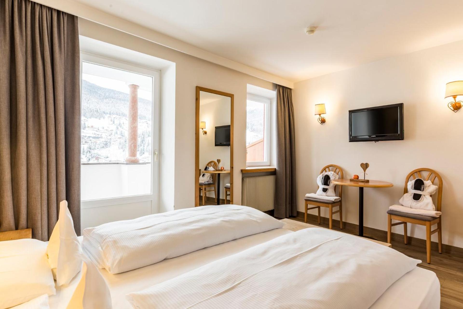 Rainell Dolomites Retreat Ξενοδοχείο Ορτιζέι Δωμάτιο φωτογραφία
