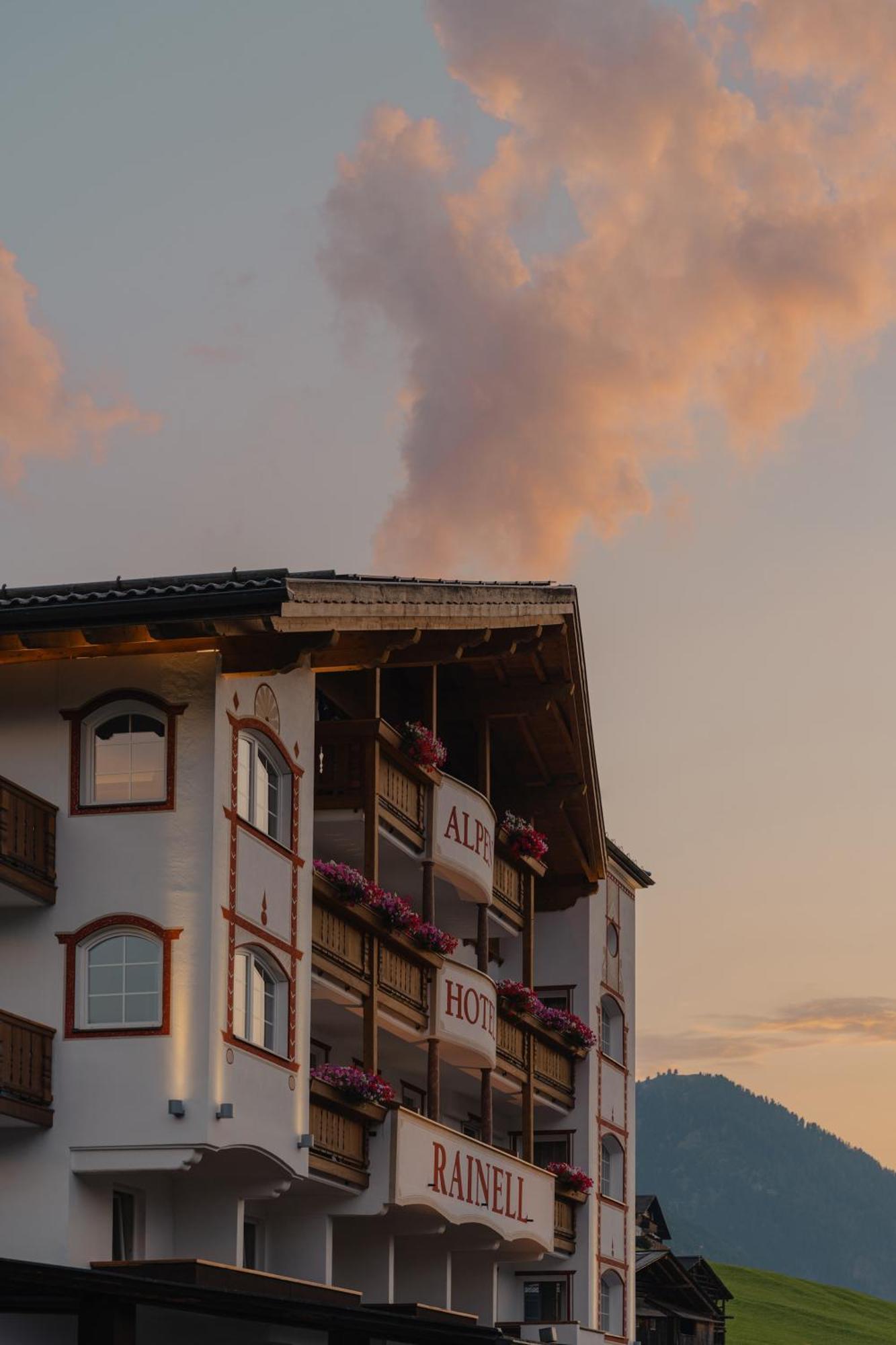 Rainell Dolomites Retreat Ξενοδοχείο Ορτιζέι Εξωτερικό φωτογραφία