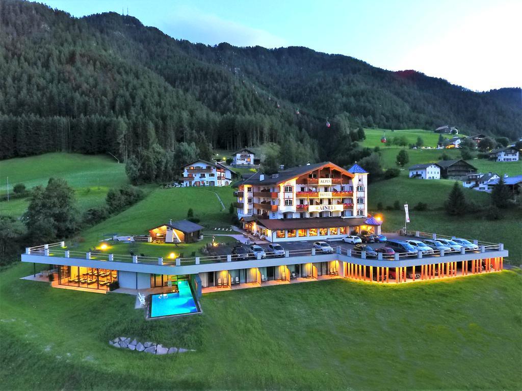 Rainell Dolomites Retreat Ξενοδοχείο Ορτιζέι Εξωτερικό φωτογραφία