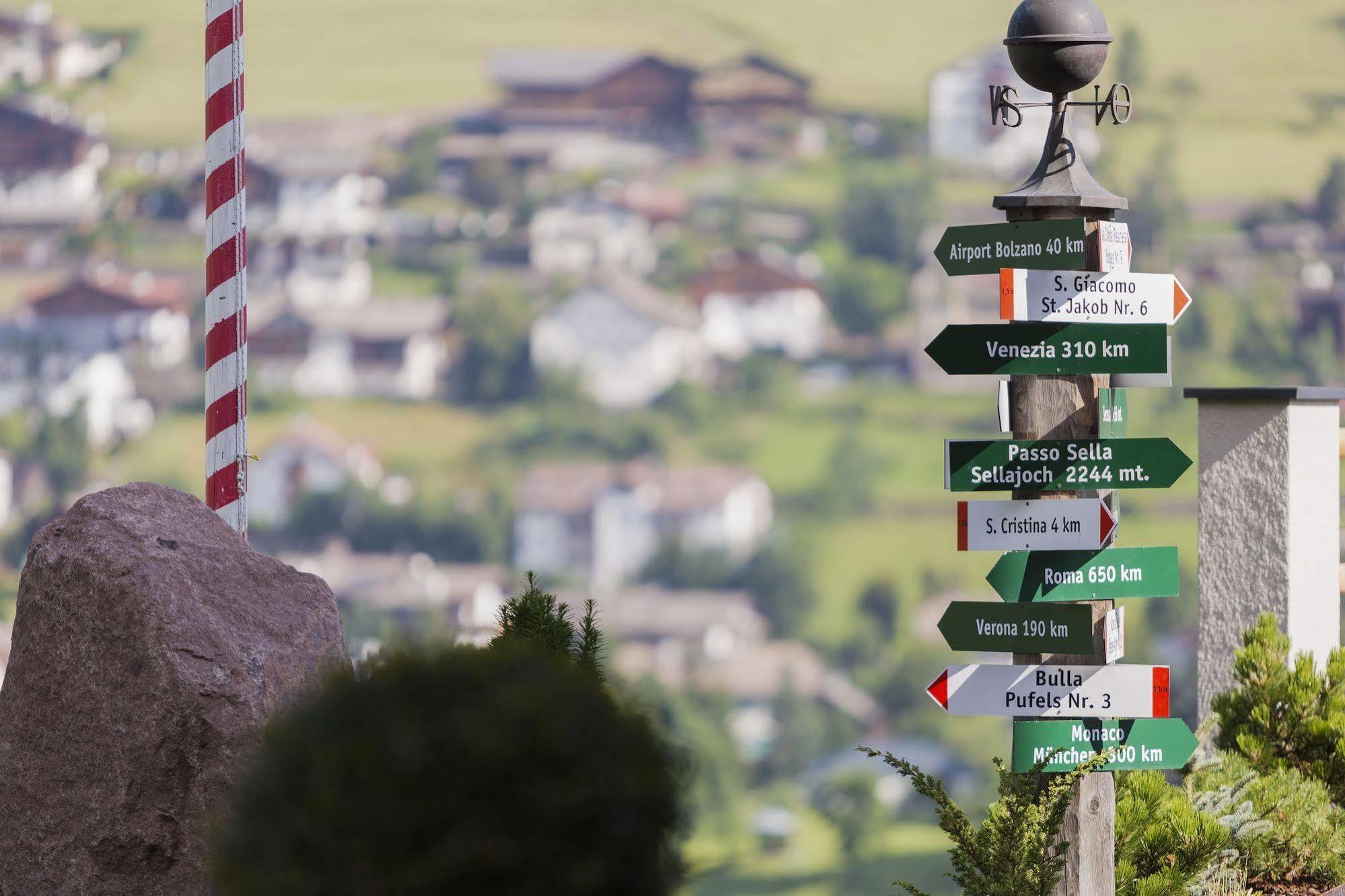 Rainell Dolomites Retreat Ξενοδοχείο Ορτιζέι Εξωτερικό φωτογραφία