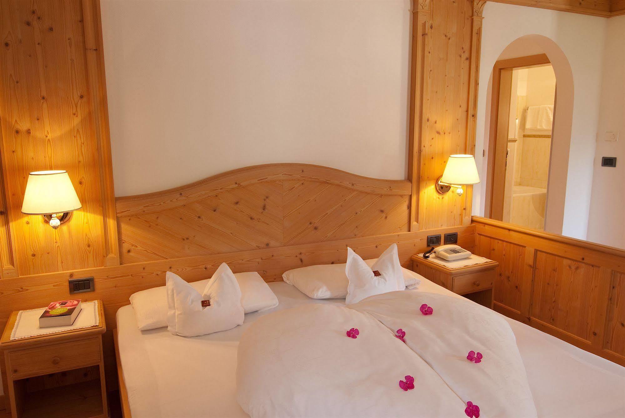Rainell Dolomites Retreat Ξενοδοχείο Ορτιζέι Εξωτερικό φωτογραφία