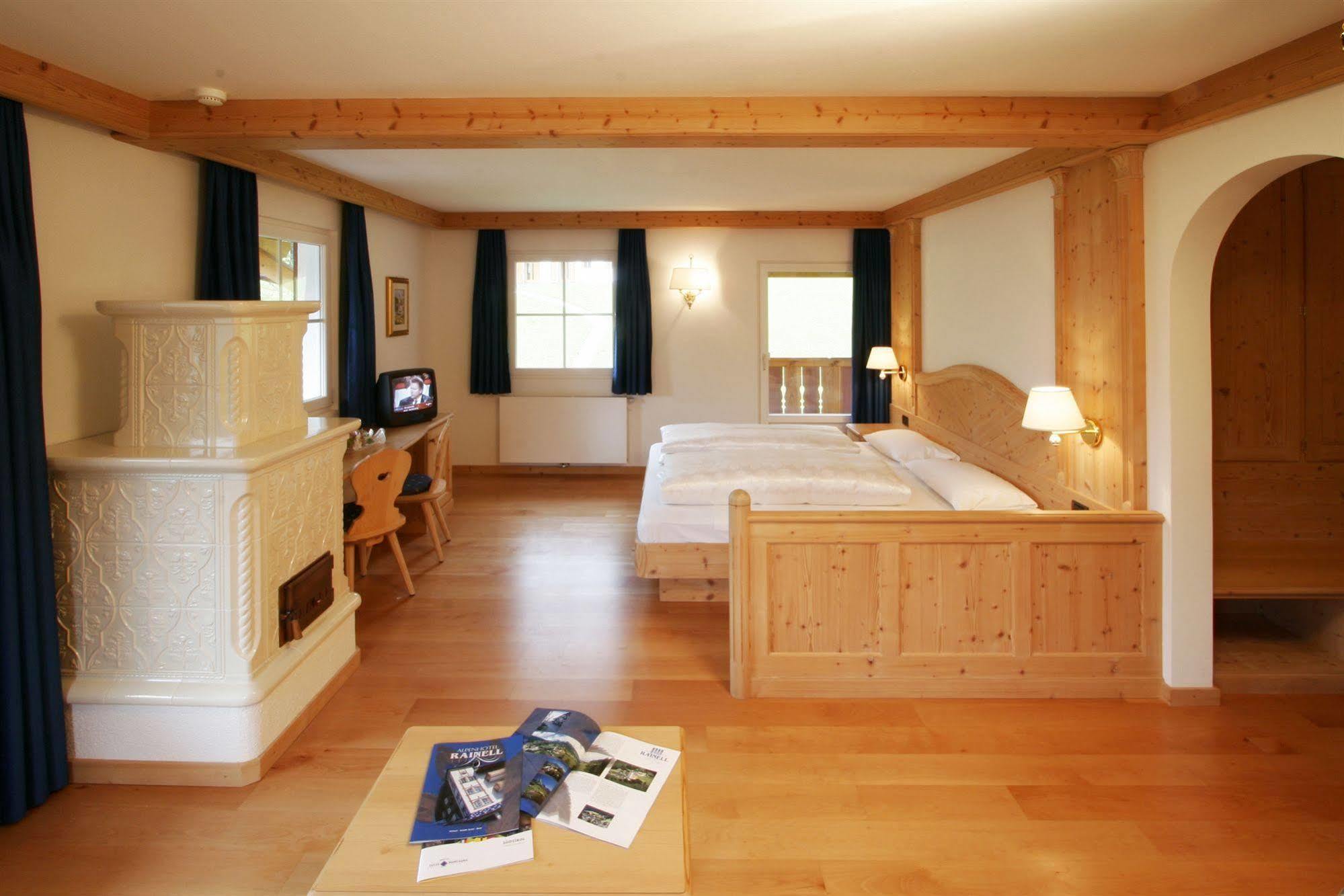Rainell Dolomites Retreat Ξενοδοχείο Ορτιζέι Εξωτερικό φωτογραφία